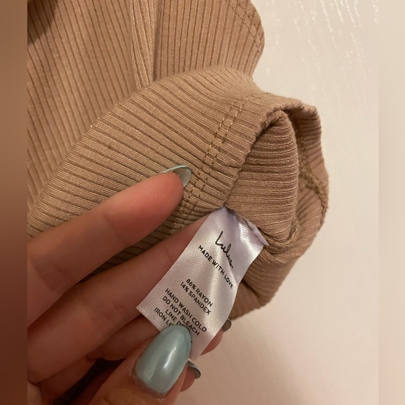 Lulu's Set For Life Tan Ribbed Top - Picture 4 of 6